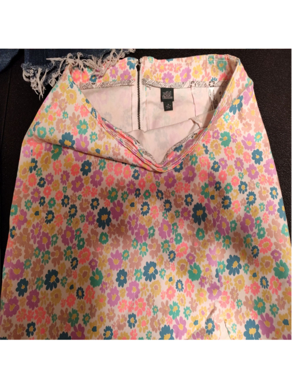 Lot of Three women's size 10 shorts/skirt - Picture 3 of 4